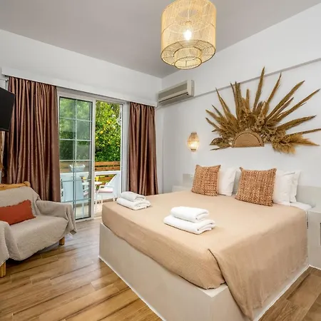 Afroditi Superior Aparthotel 4*