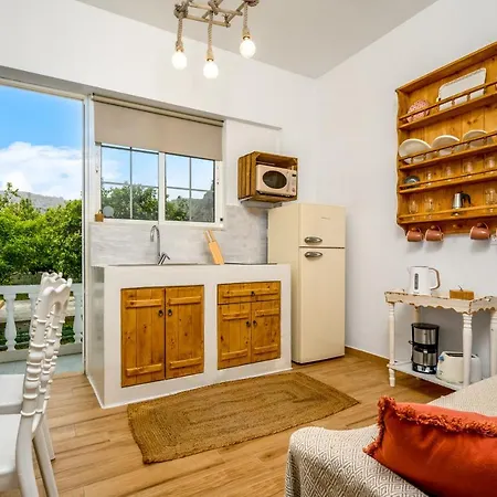 Afroditi Superior Aparthotel