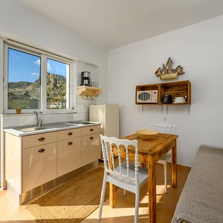 Afroditi Superior 公寓式酒店 4*