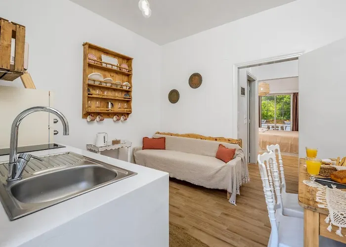 Afroditi Superior أرخانجلوس